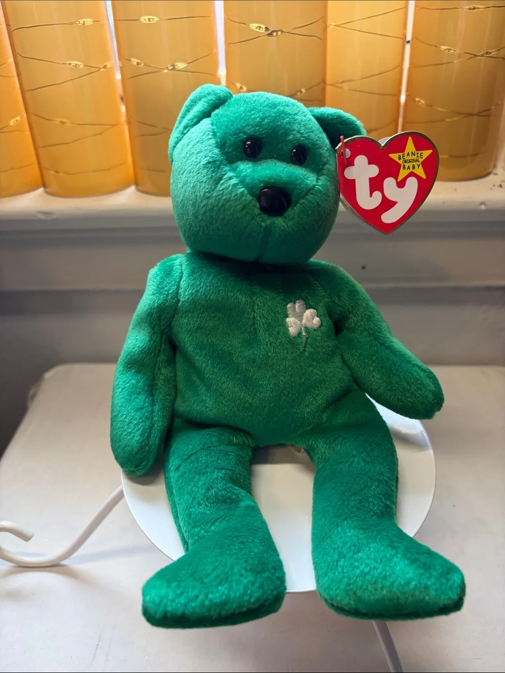 NWT Ty Erin Emerald Green Beanie Baby Bear with Shamrock Detail